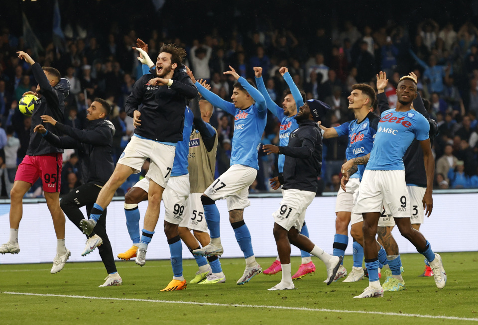 阶段与前三 阶段与前三